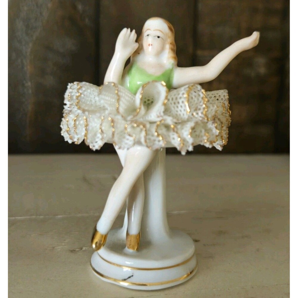 Vintage Ucagco Figurine Ballerina Dancing Girl Green Tutu Occupied Japan 2.75 In